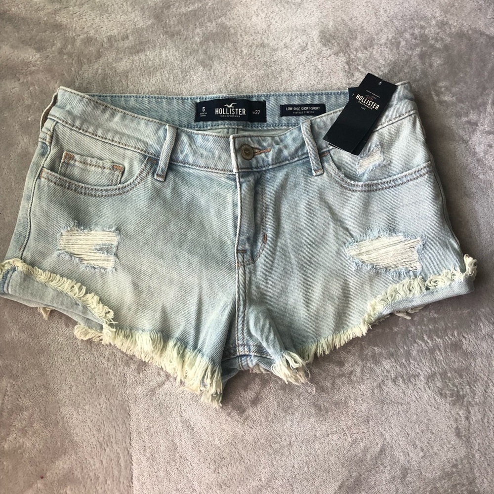 hollister denim shorts! Size 5